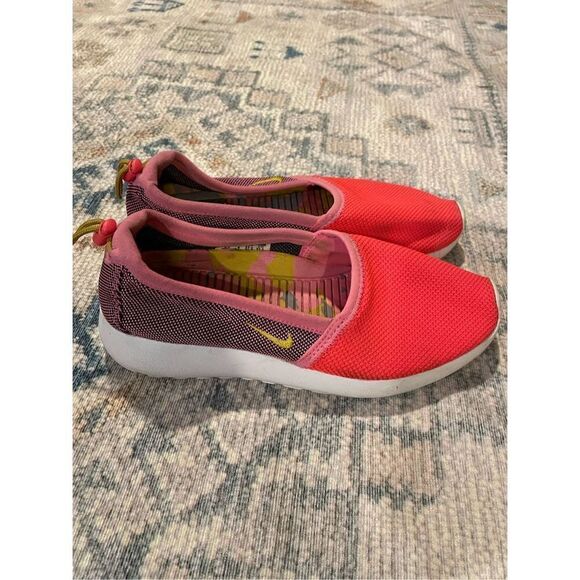Nike roshe run slip on pink size 6.5 - Picture 2 of 5